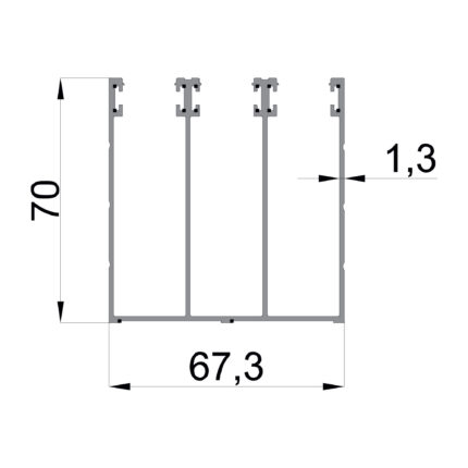 Konmetsan Alüminyum üretimi katlanır sürme alüminyum profil, Dağ Group Alüminyum güvencesiyle sunulmaktadır. 67.3x70 ölçüsü ve 1.3mm kalınlığı ile dengeli ve güçlü katlanır sürme sistemlerinde stabil kullanım sağlar.